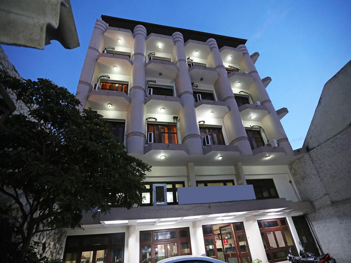 Oyo 9713 Hotel Regency 阿杰梅尔 外观 照片