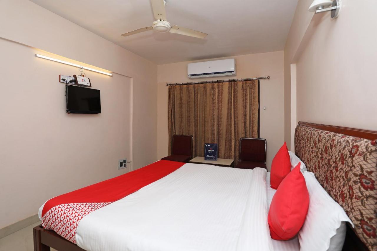 Oyo 9713 Hotel Regency 阿杰梅尔 外观 照片