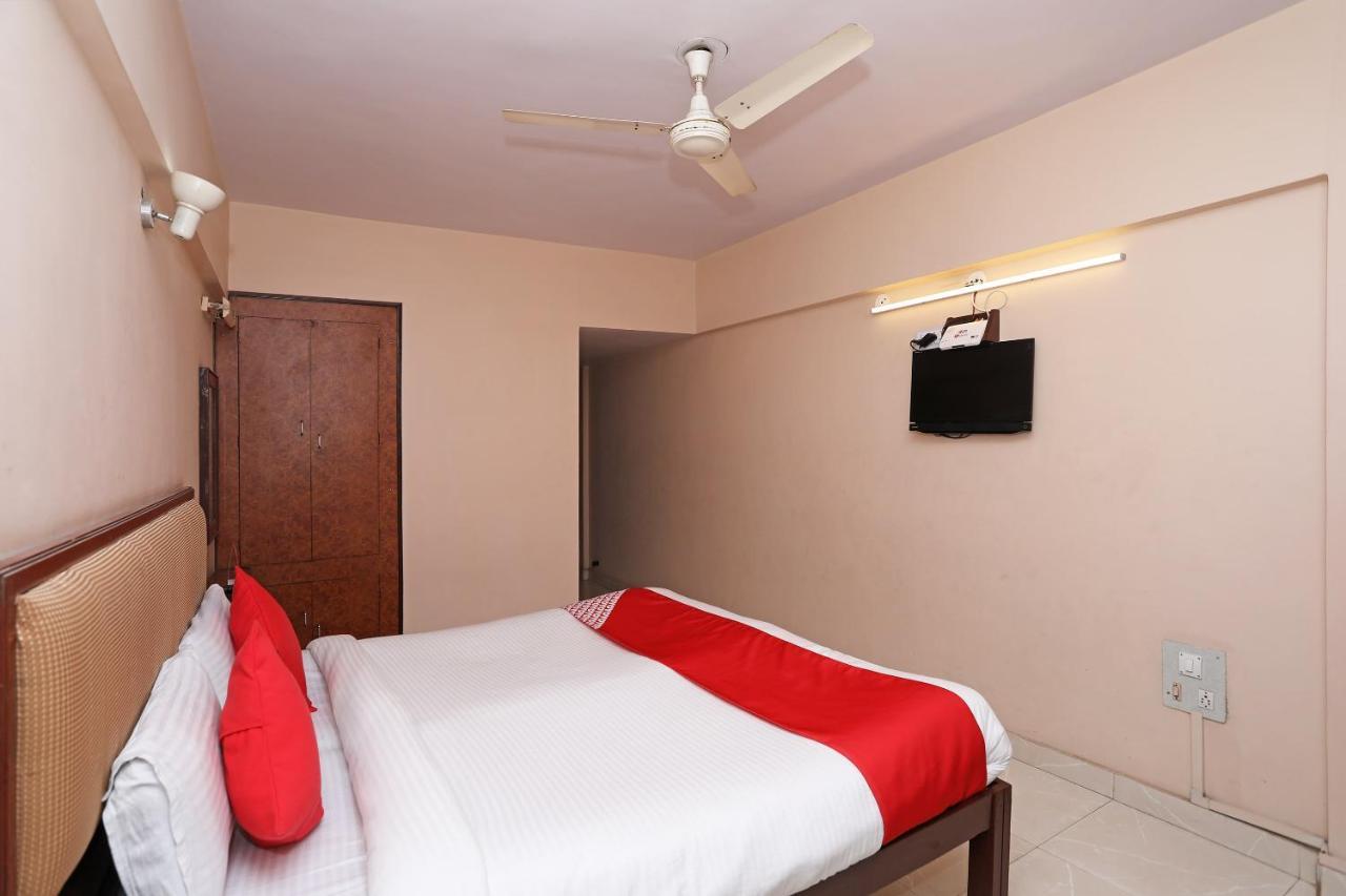 Oyo 9713 Hotel Regency 阿杰梅尔 外观 照片
